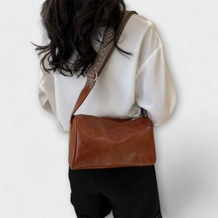 Doreann - Vintage Crossbody Bag