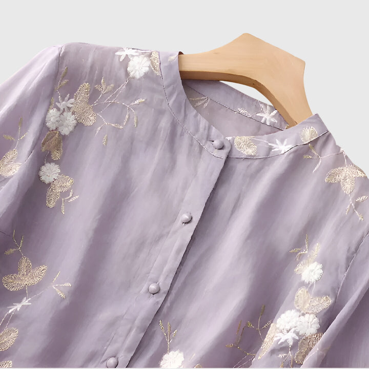Nellie™ | Elegant Topp med Broderade Blommor